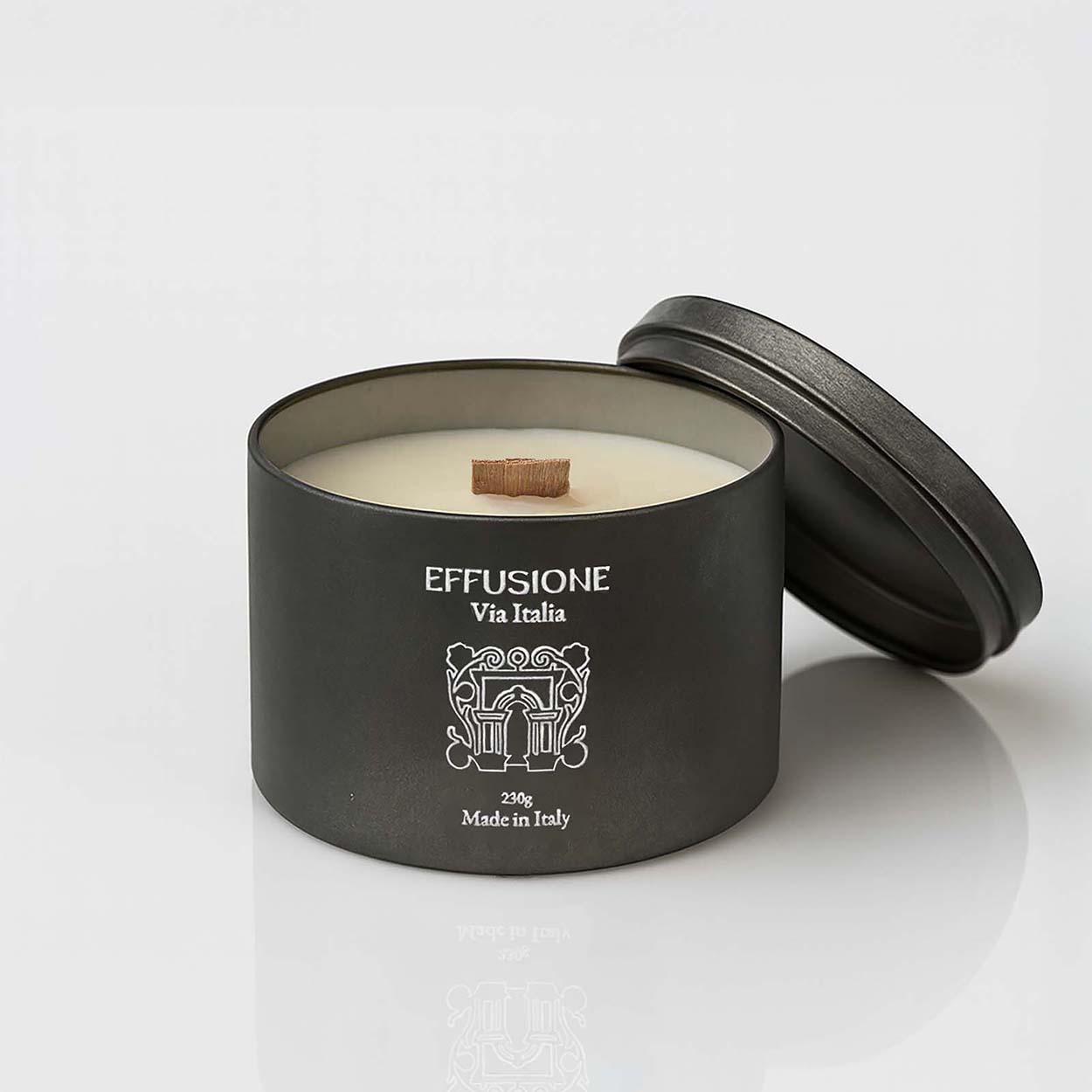 Candela profumata Effusione Echo Via Italia con cera naturale di soia.