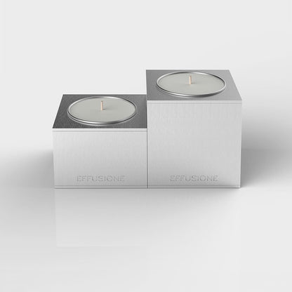 Aura Double, set di due candele piccole profumate Effusione in alluminio magnetiche di design, vista prospettica frontale