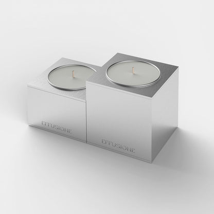 Aura Double, set di due candele piccole profumate Effusione in alluminio magnetiche di design, vista prospettica