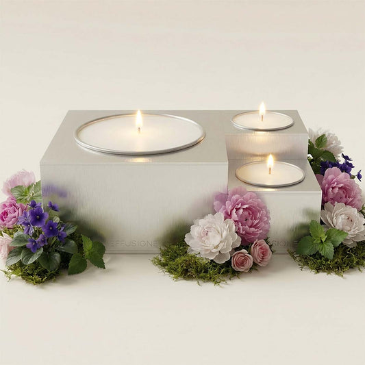 Candela magnetica Aura Oasi Zegna in alluminio satinato, fragranza Oasi Zegna con note fruttate e ambrate.