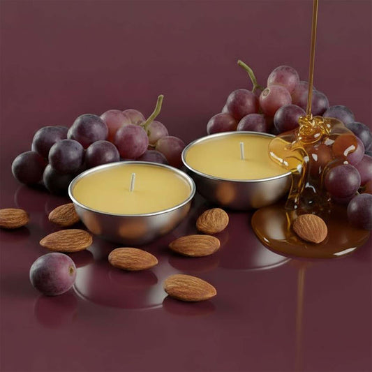 Set da 2 ricariche candela Aura Effusione formato L fragranza Uva Rara in alluminio con note fruttate e legnose.