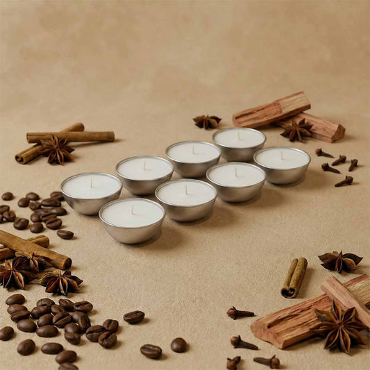 Set da 8 ricariche candela Aura Effusione formato S fragranza Baraggia in alluminio con note speziate e ambrate.